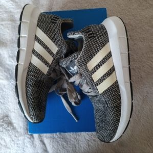 Adidas Swift run C Grey  Kids 11k Ef1933